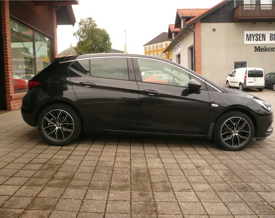 Opel Astra miniature 10