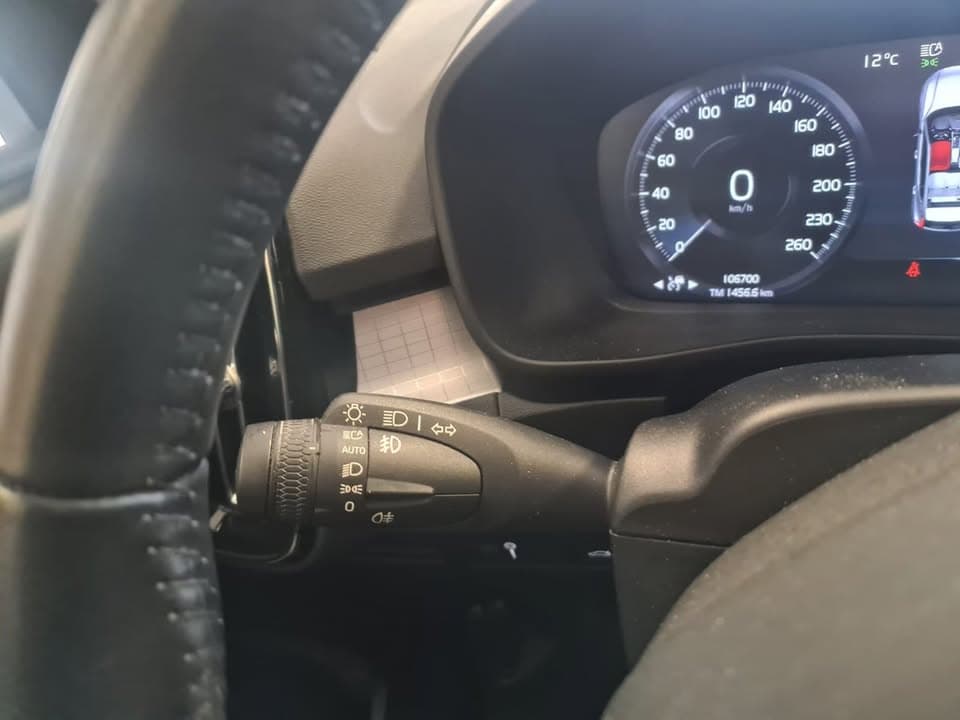 Volvo XC40 miniature 6