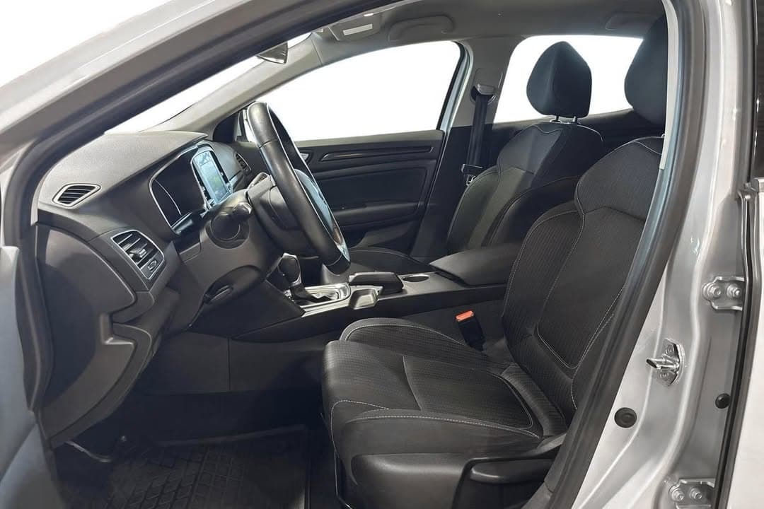 Renault Megane miniature 12