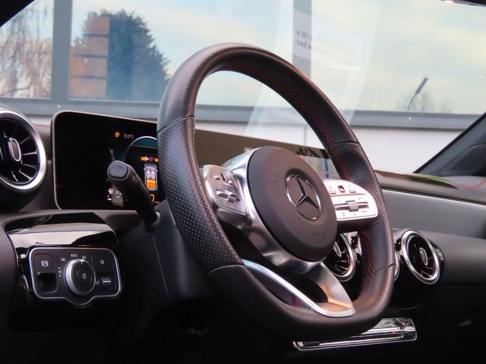 Mercedes-Benz CLA miniature 5