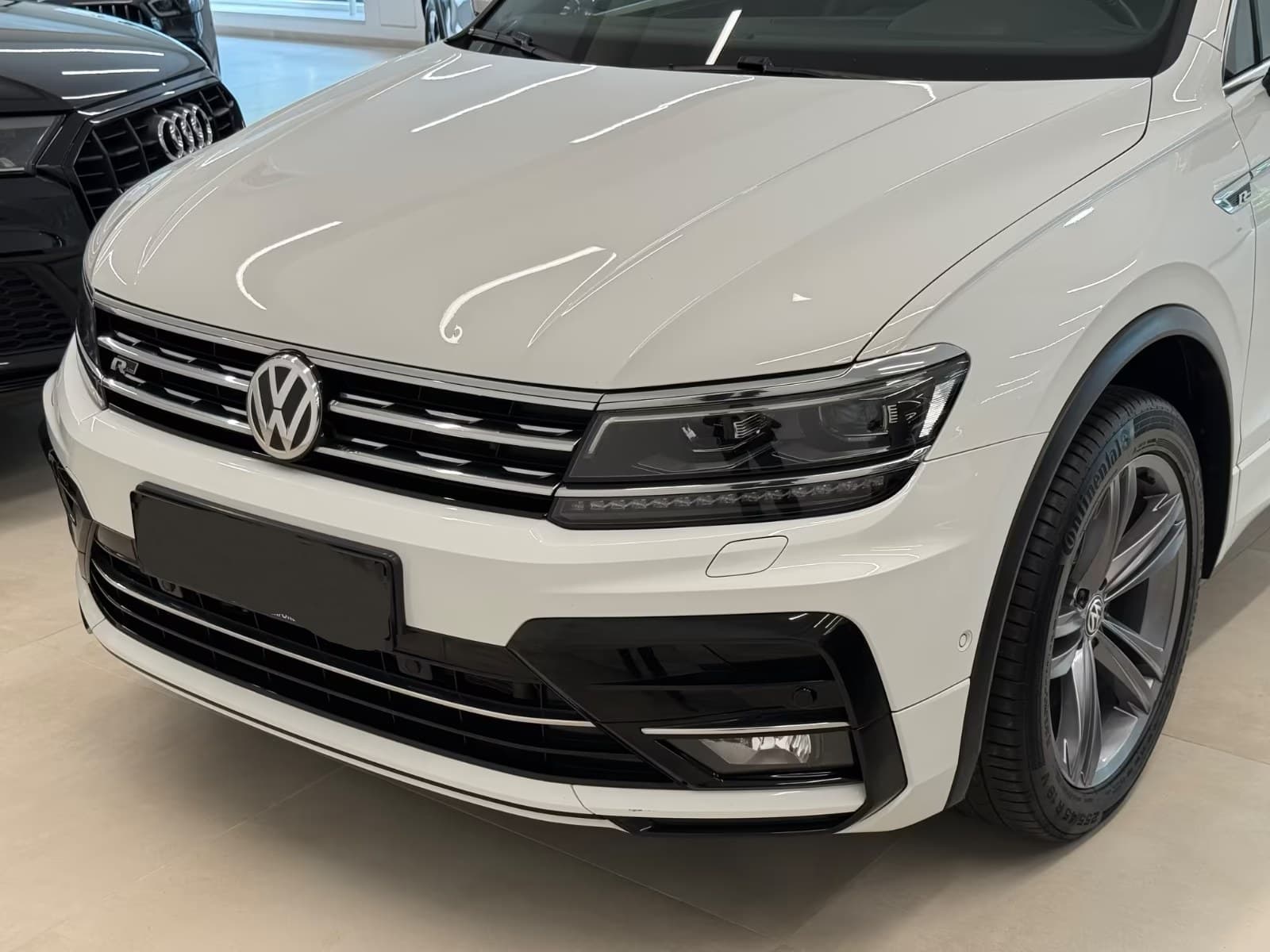 Volkswagen Tiguan miniature 5
