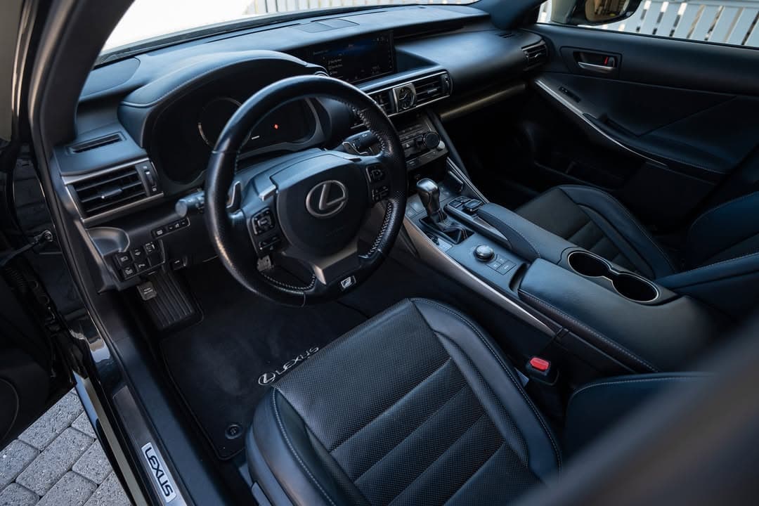 Lexus IS miniature 5