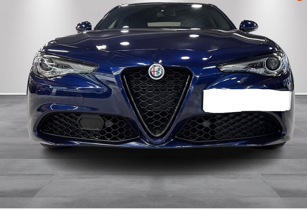 Alfa Romeo Giulia miniature 8