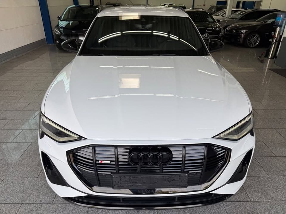 Audi e-tron miniature 3