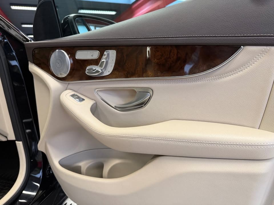 Mercedes-Benz GLC - photo 12