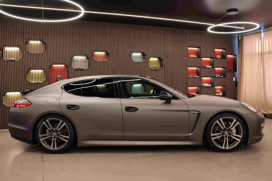 Porsche Panamera miniature 6