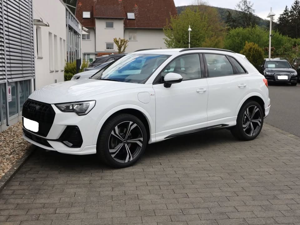 Audi Q3 miniature 3