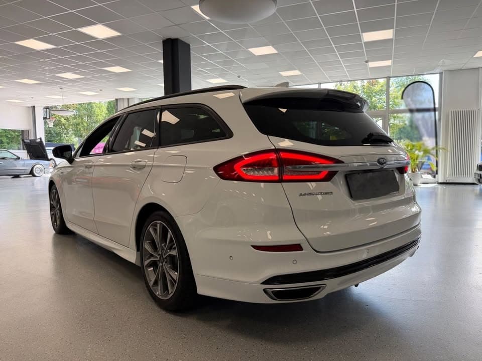 Ford Mondeo miniature 12
