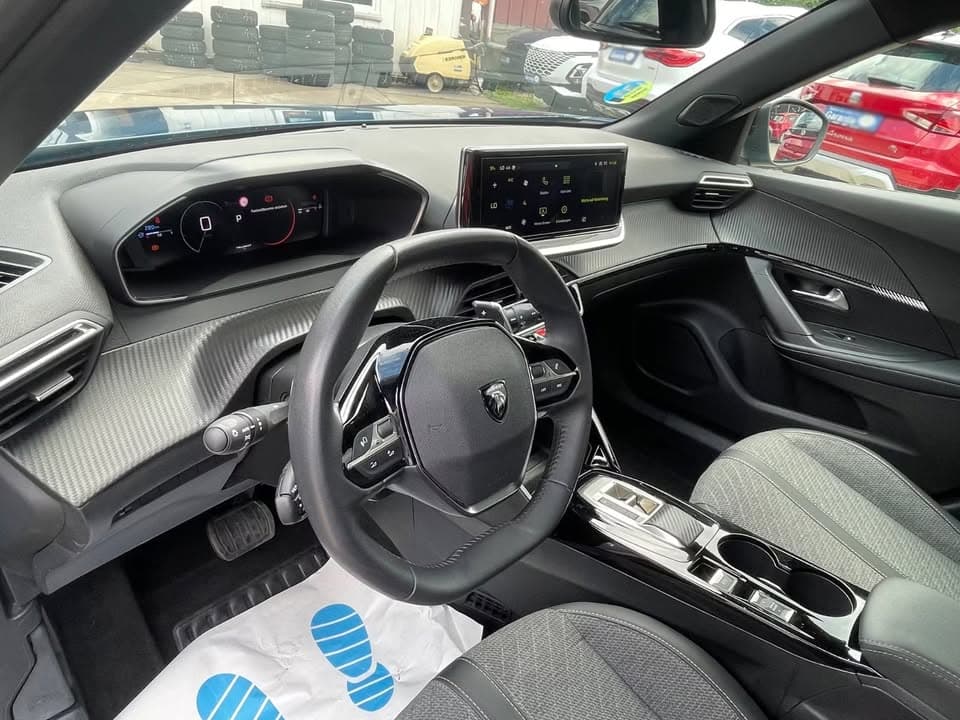 Peugeot 2008 miniature 4