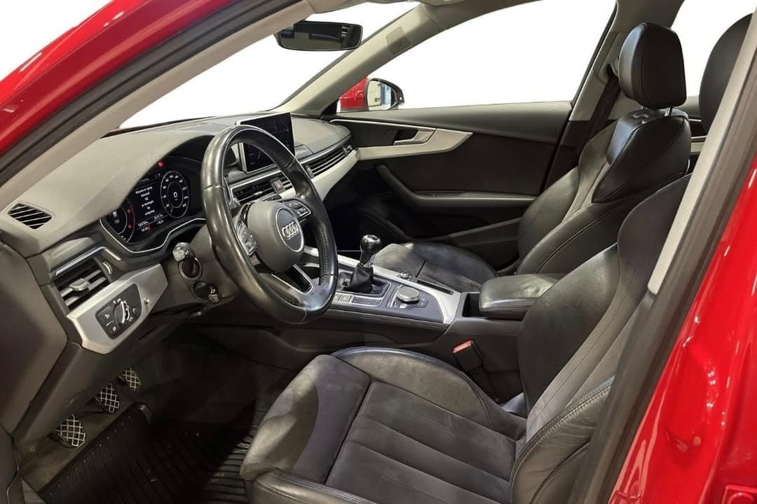 Audi A4 miniature 11