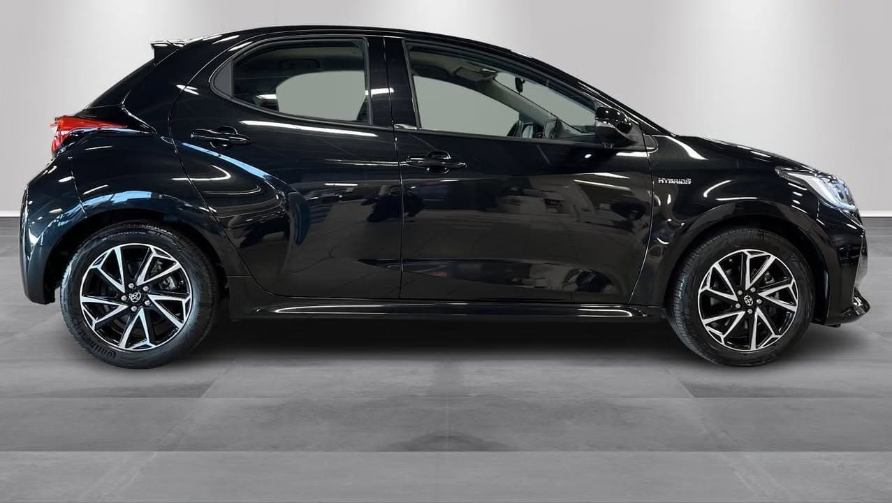 Toyota Yaris miniature 8