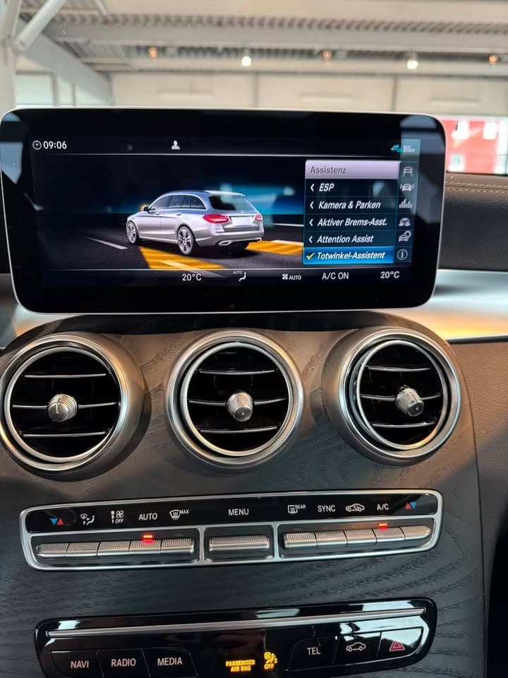 Mercedes-Benz C miniature 10