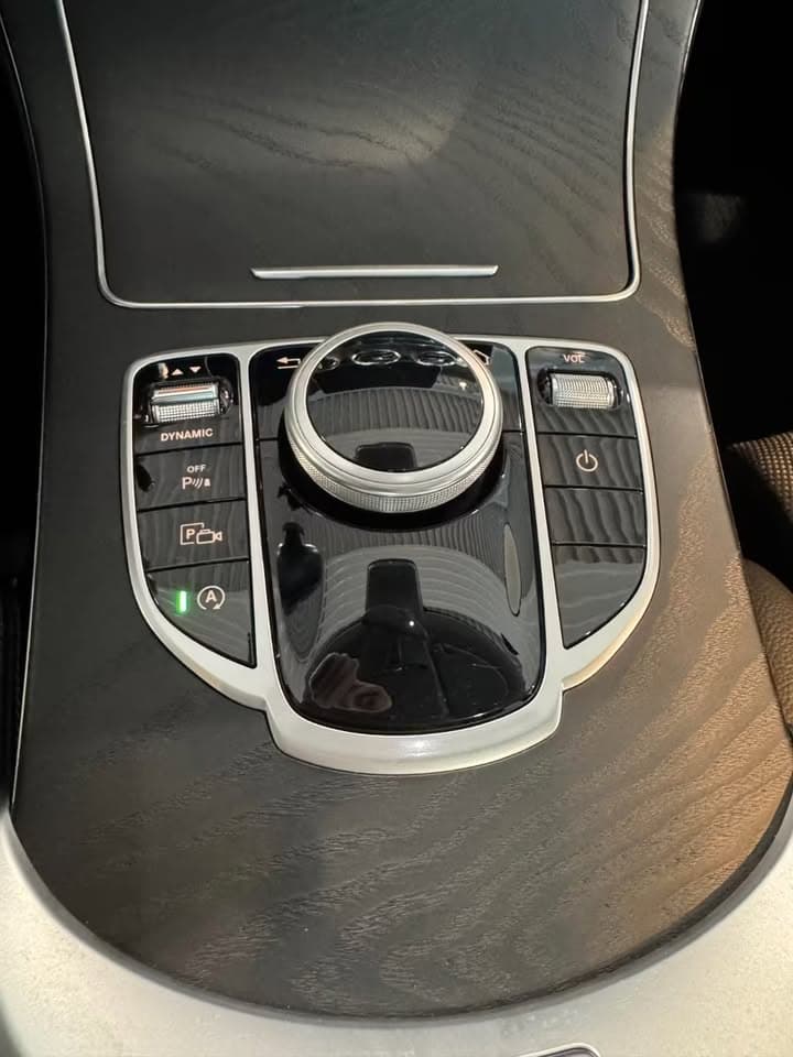 Mercedes-Benz C miniature 8