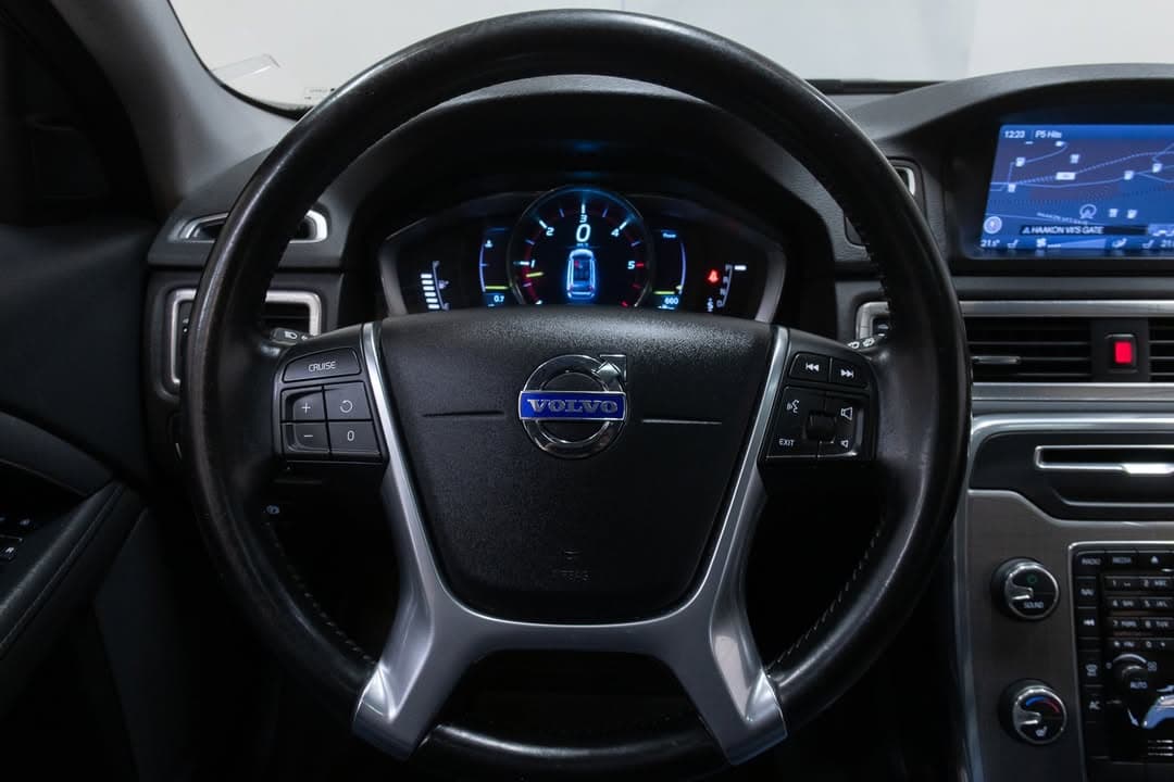 Volvo XC70 miniature 5