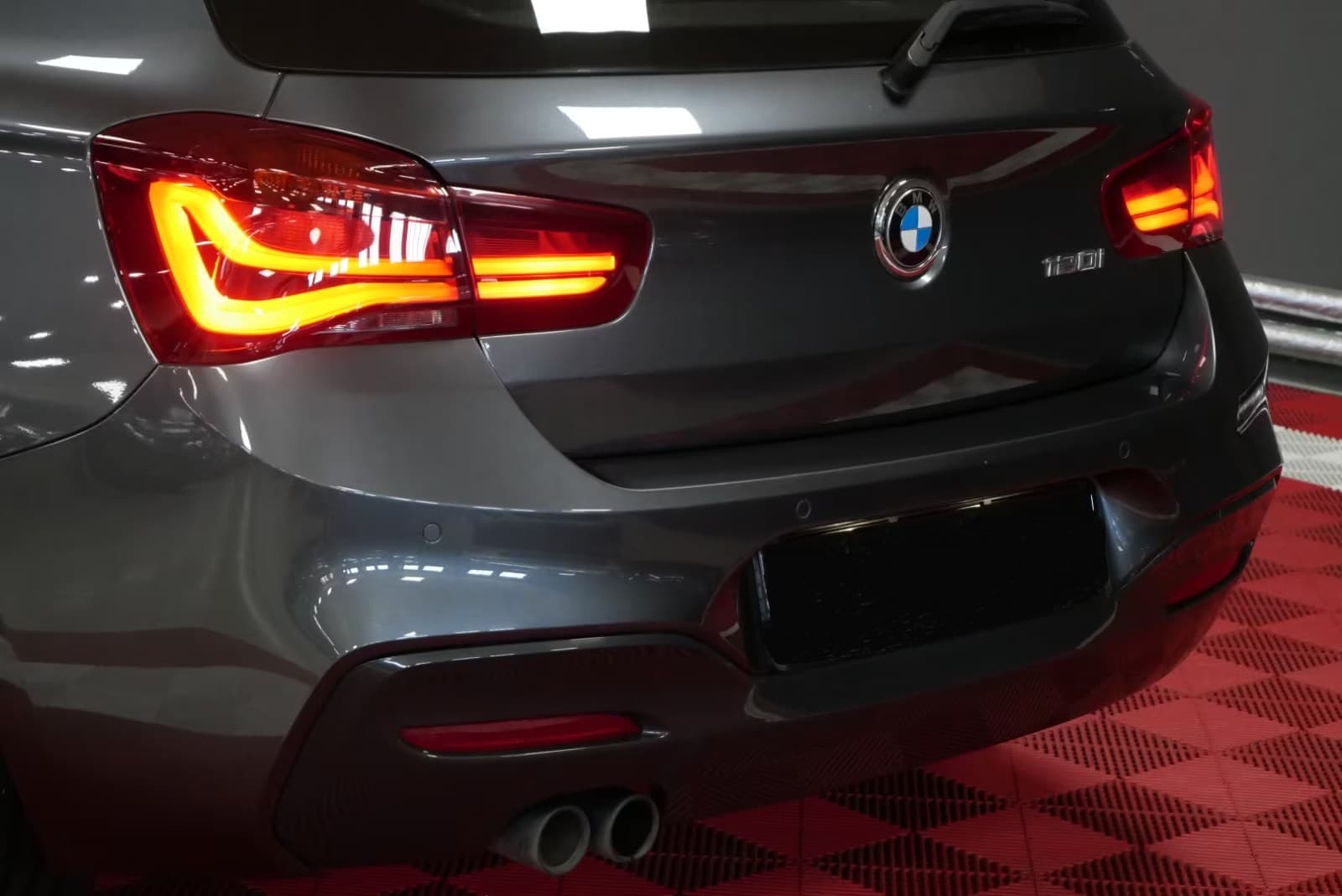 BMW 120i miniature 9