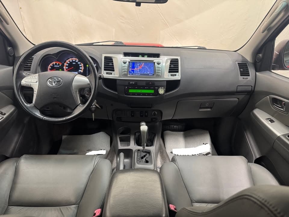 Toyota Hilux miniature 5