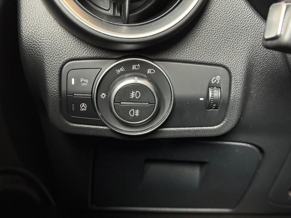 Alfa Romeo Stelvio miniature 8