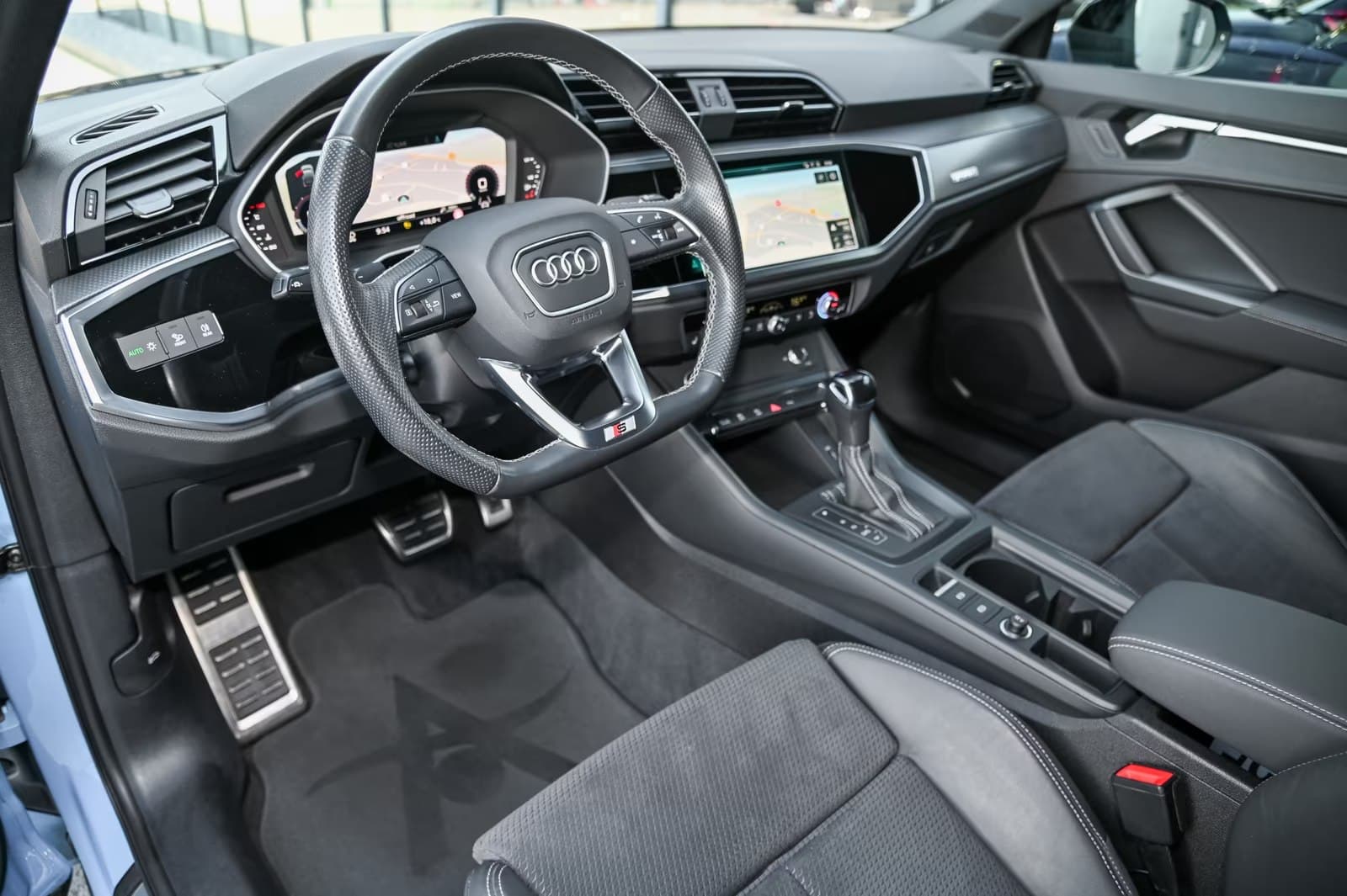 Audi Q3 miniature 10