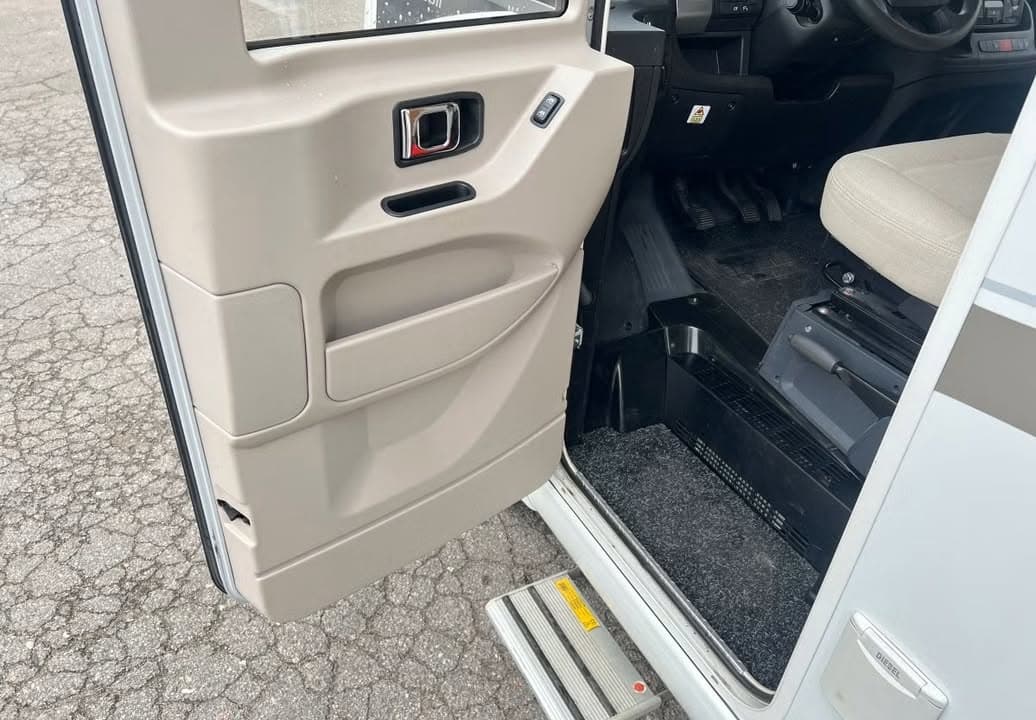 Hymer B678 miniature 12