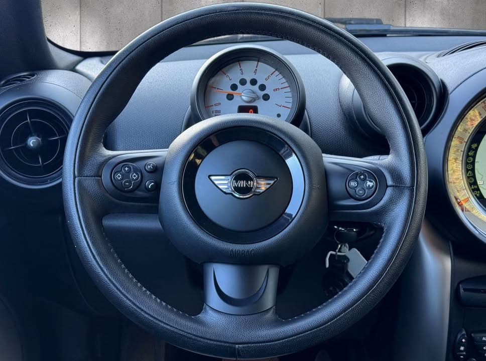 Mini Countryman miniature 5