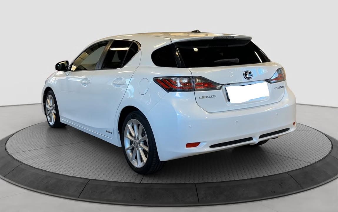 Lexus CT miniature 8