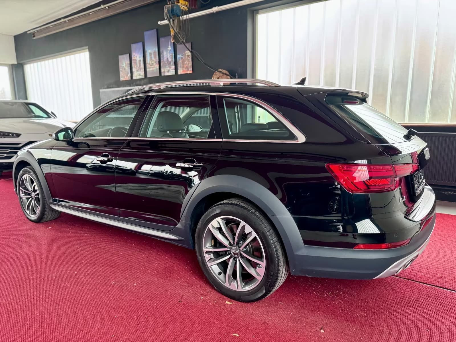 Audi A4 miniature 9