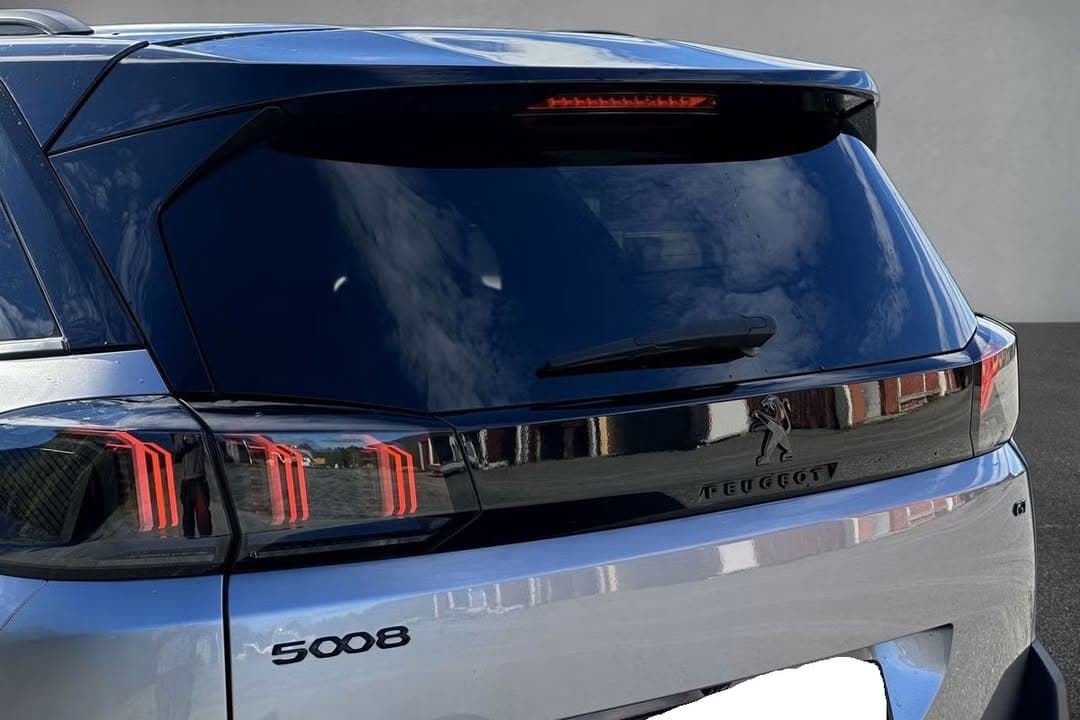 Peugeot 5008 miniature 10