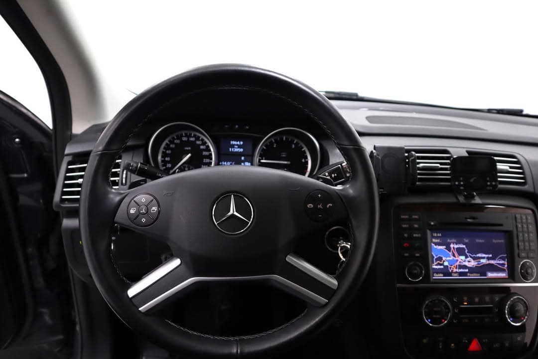 Mercedes-Benz Clase miniature 7