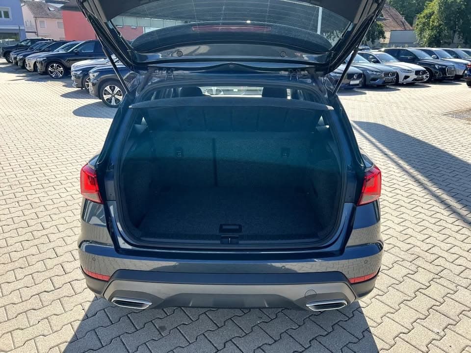 SEAT Arona miniature 9