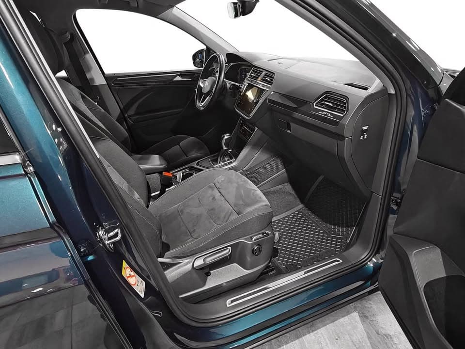Volkswagen Tiguan miniature 5