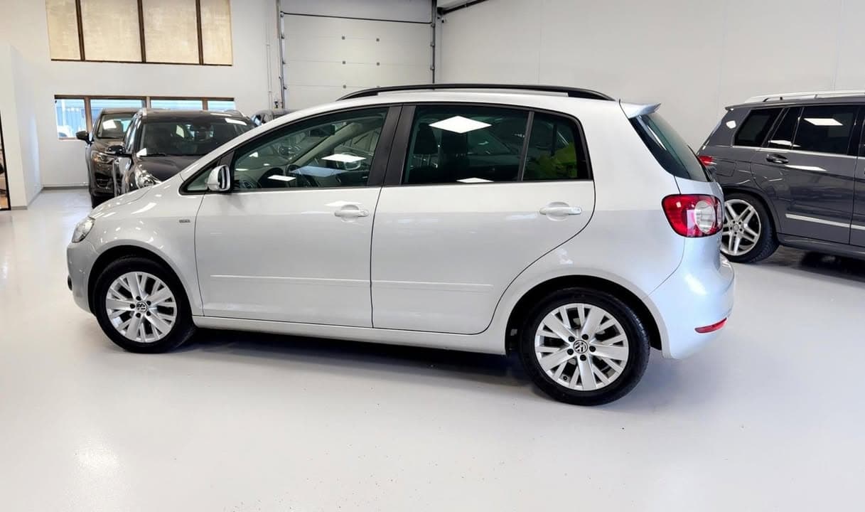 Volkswagen Golf miniature 8