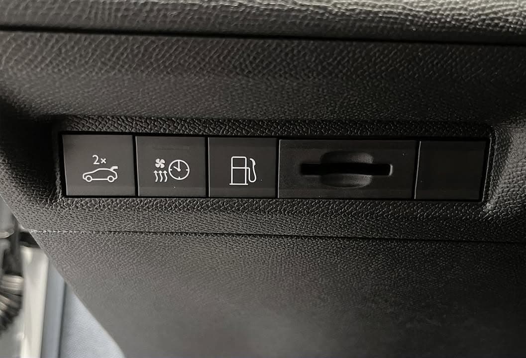 Peugeot 408 miniature 10