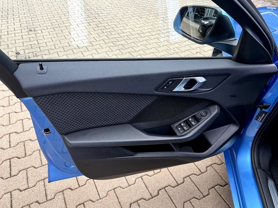 BMW 116d - photo 12