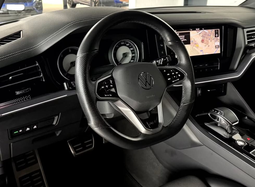 Volkswagen Touareg miniature 6