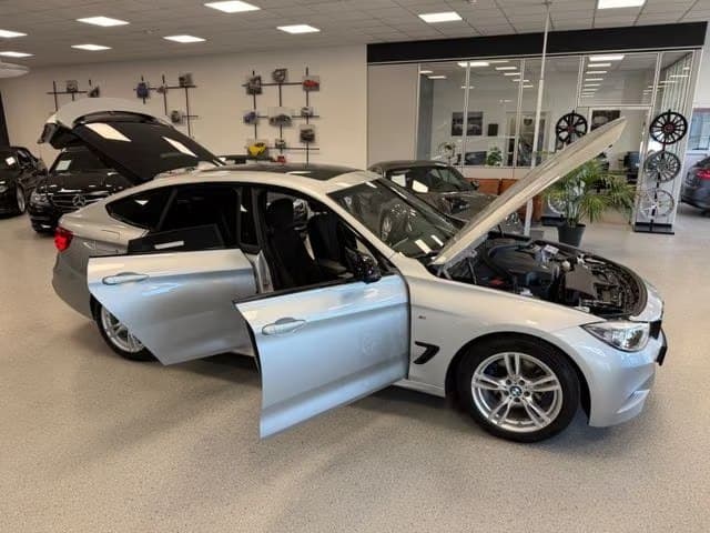 BMW 328i miniature 4