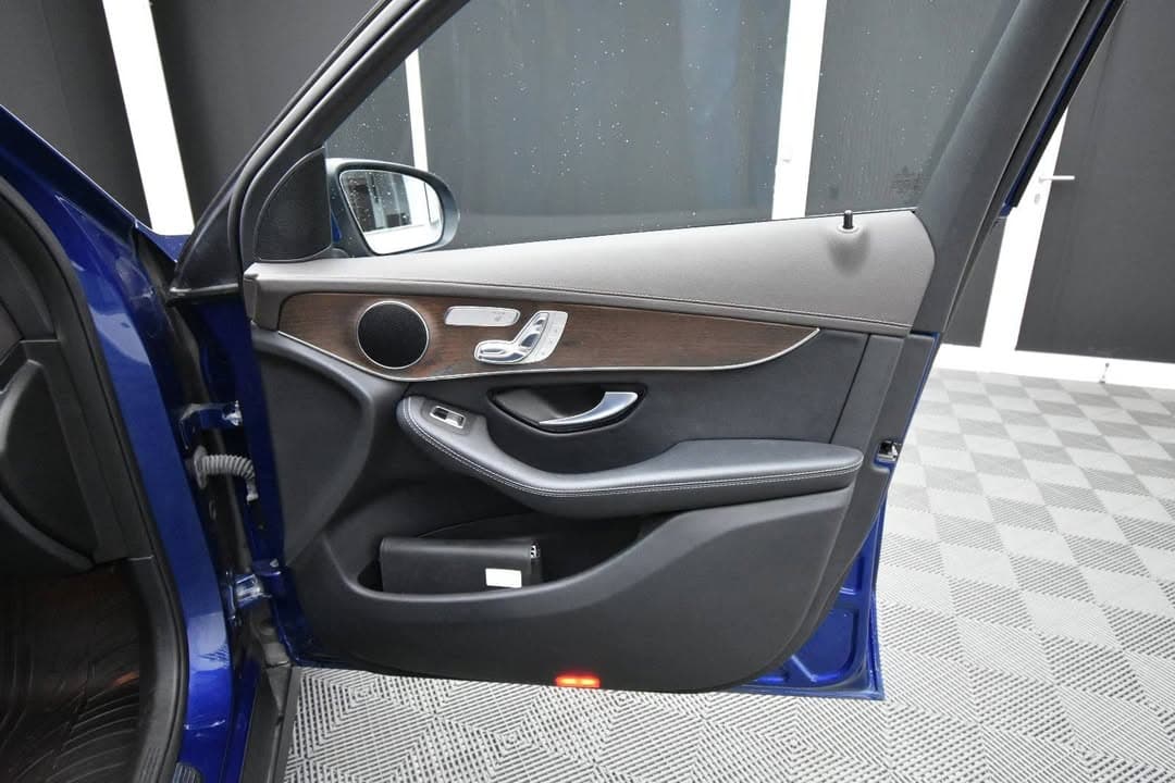 Mercedes-Benz GLC miniature 4