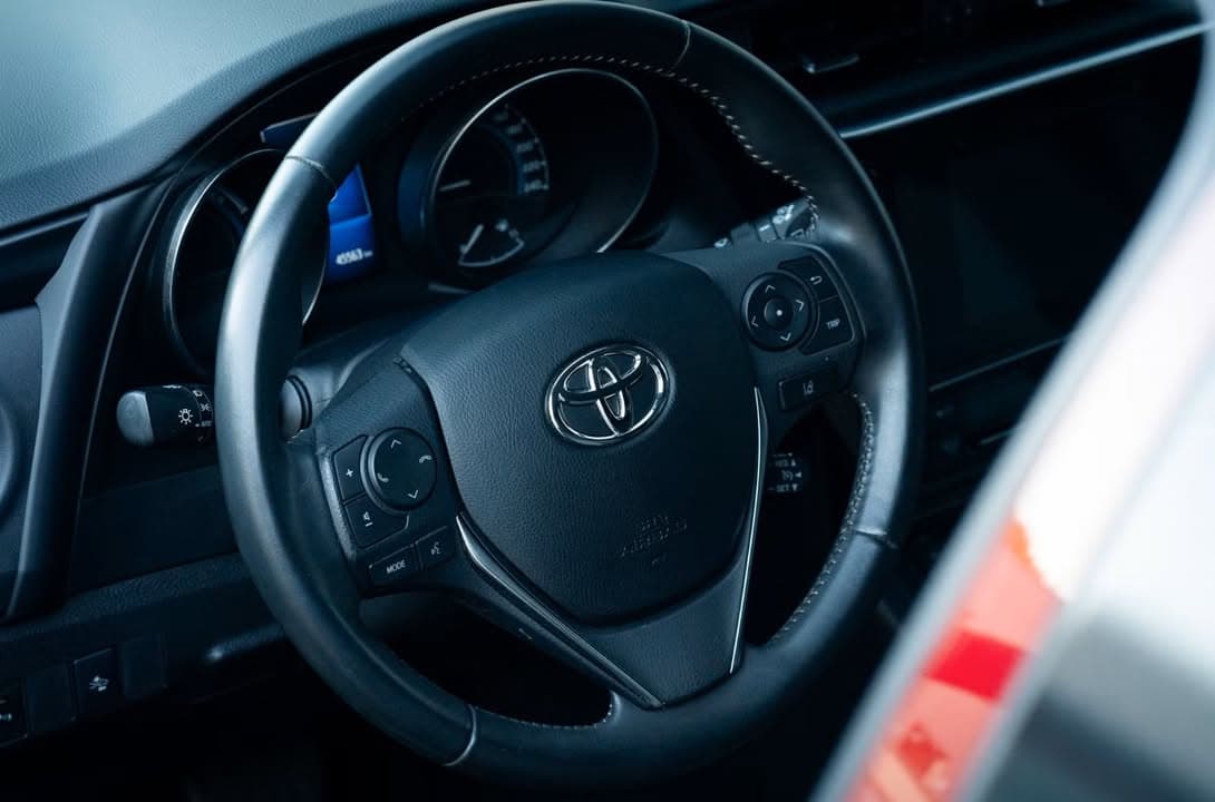 Toyota Corolla miniature 5