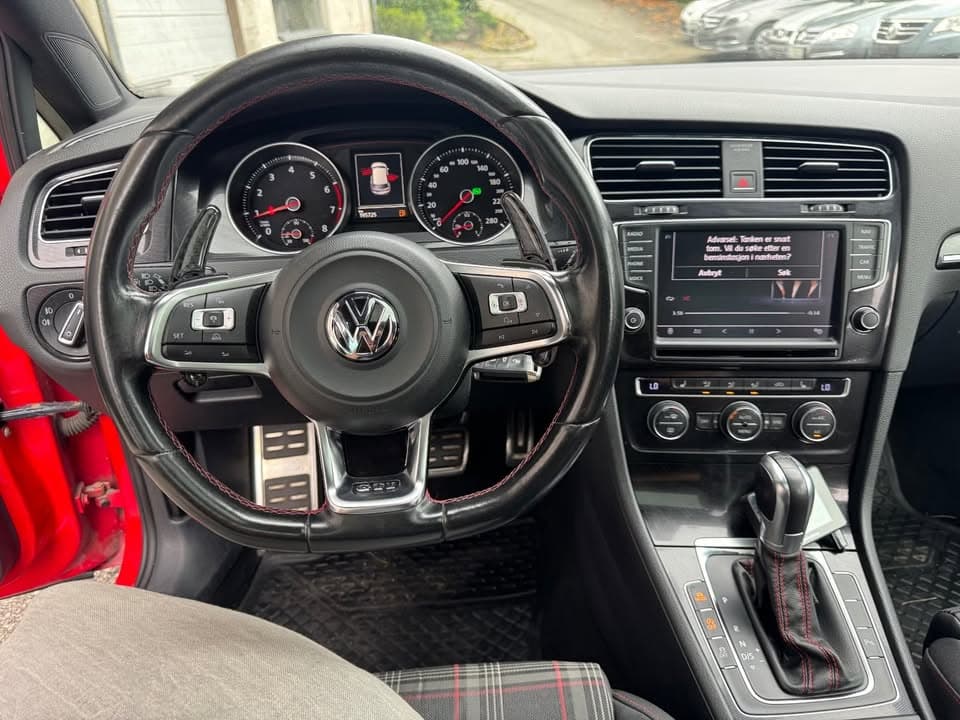 Volkswagen Golf miniature 5