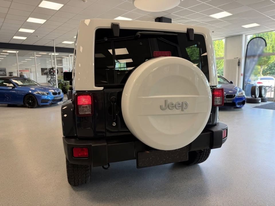 Jeep Wrangler miniature 12