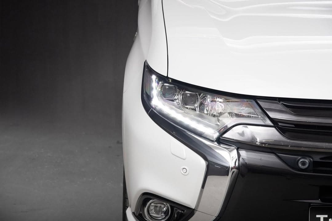Mitsubishi Outlander miniature 10