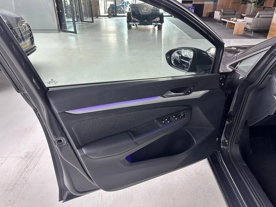 Volkswagen Golf miniature 10