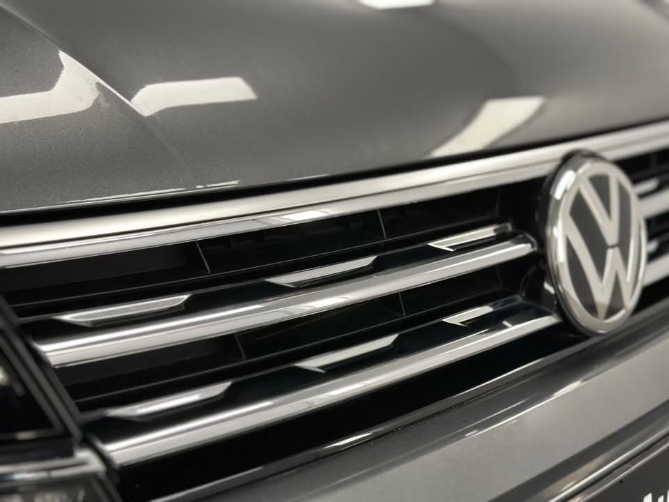 Volkswagen TIGUAN miniature 4