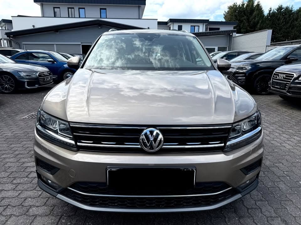 Volkswagen Tiguan miniature 4