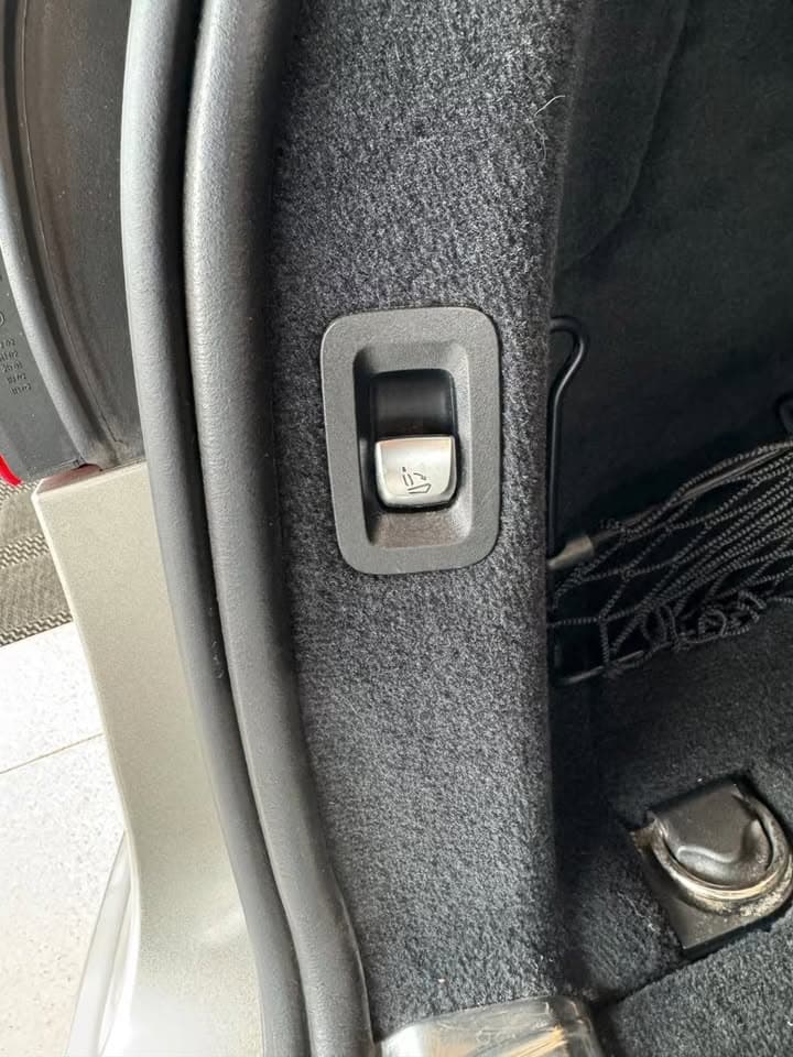 Mercedes-Benz C - photo 12