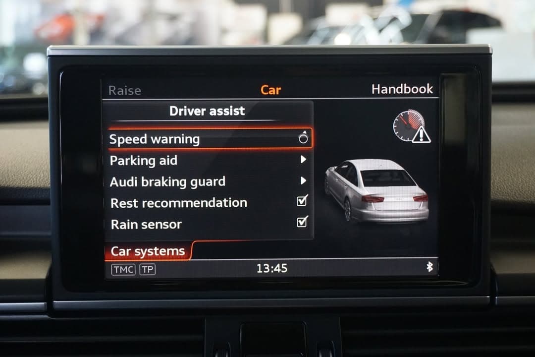 Audi A6 miniature 10