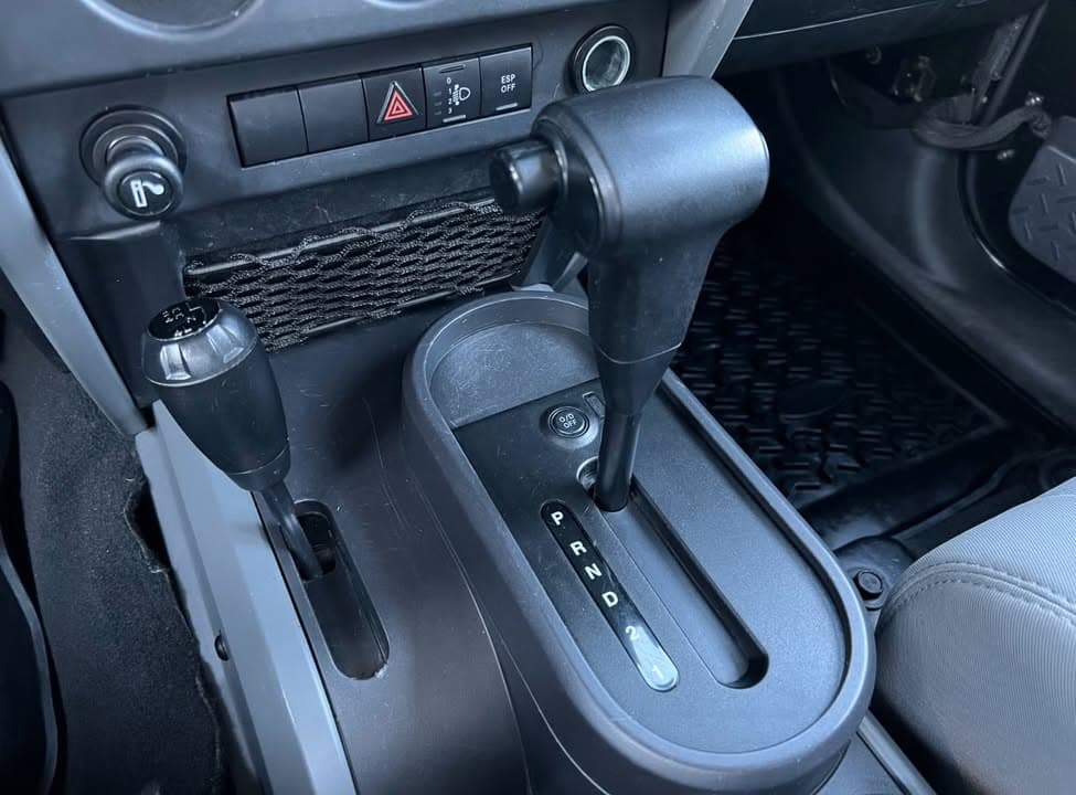 Jeep Wrangler - photo 12