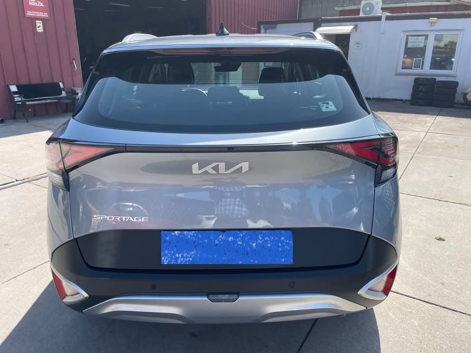 Kia Sportage miniature 7