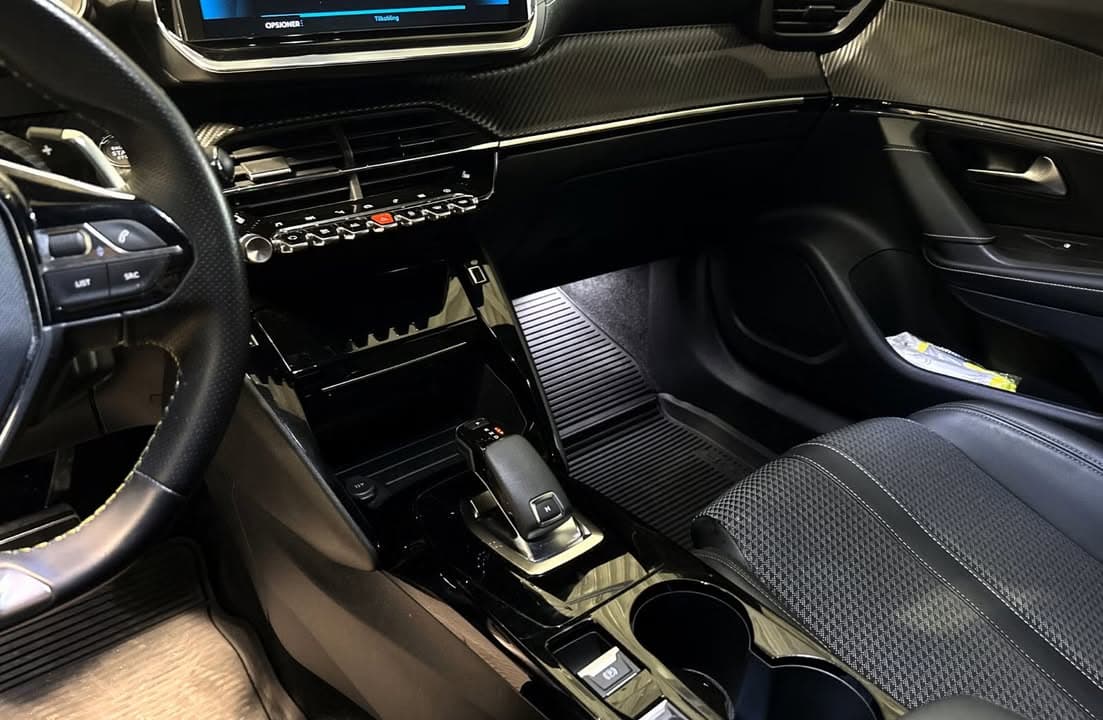 Peugeot 2008 miniature 12