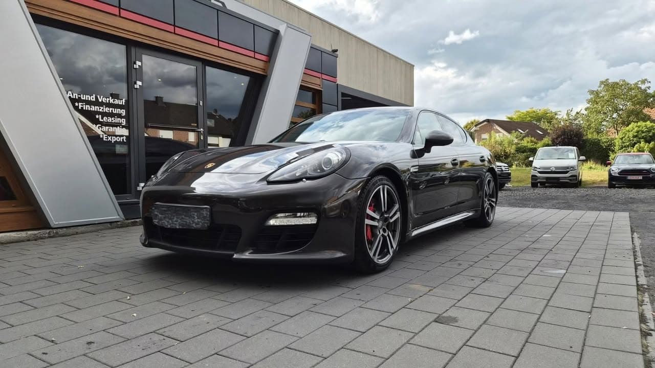 Porsche Panamera miniature 4