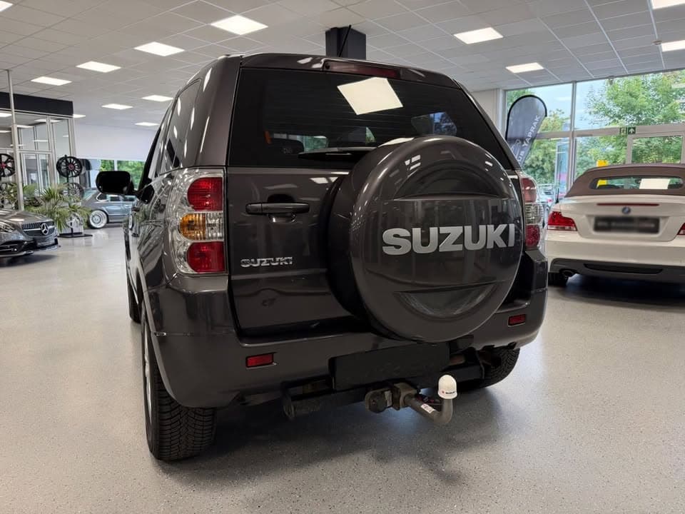 Suzuki Grand miniature 10